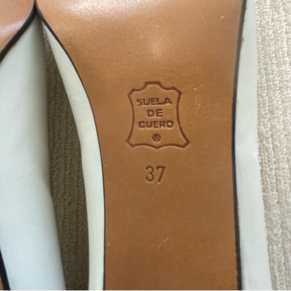 MONTBUI Black And White Pump Heel Shoes size 6.5 US or 37EU - Picture 6 of 10